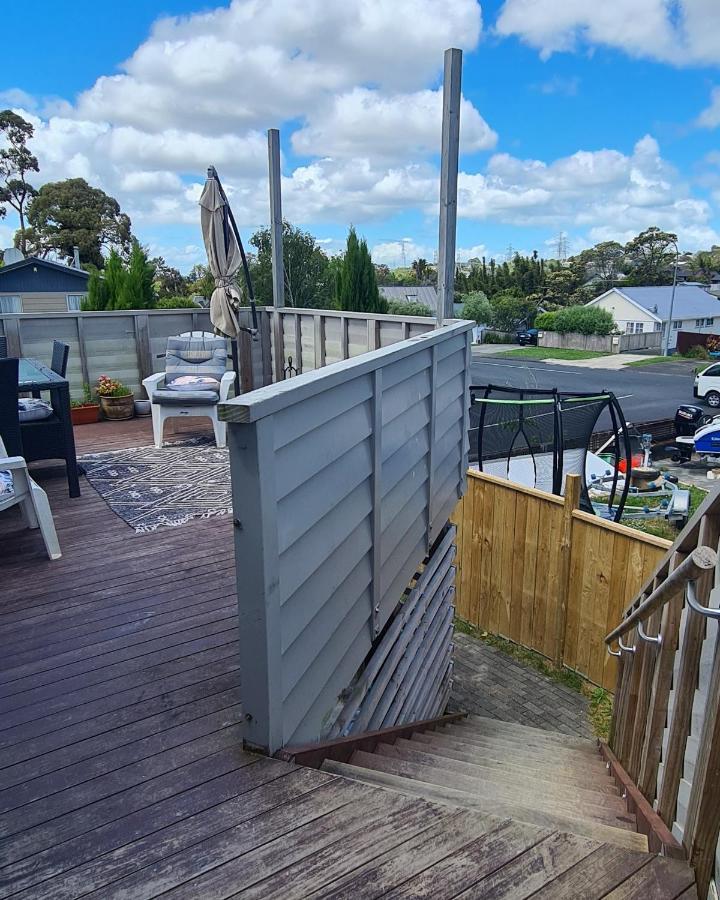 This Fabulous, Single-Level 3 Plus 1 Small Room With Folding Sofa Home Auckland Buitenkant foto