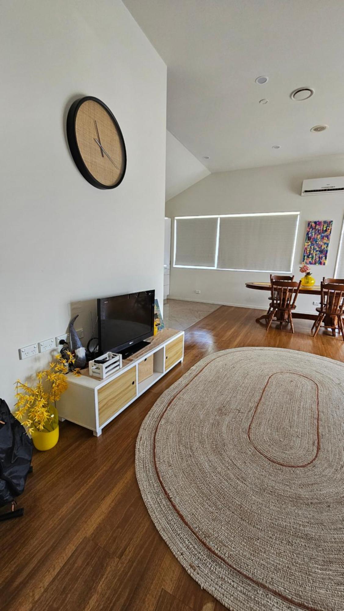 This Fabulous, Single-Level 3 Plus 1 Small Room With Folding Sofa Home Auckland Buitenkant foto